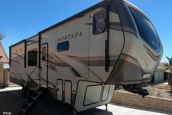 2020 Montana 3740FK