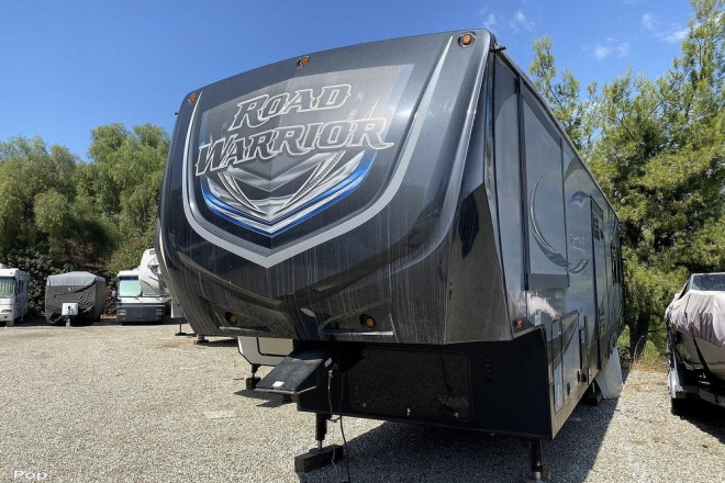 2016 Road Warrior RW425