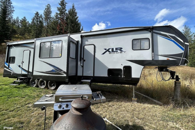 2021 XLR Boost 37TSX13