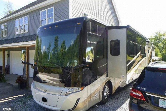 2021 Allegro Red 38KA