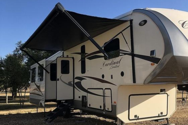 2018 Cardinal 3655RSLE