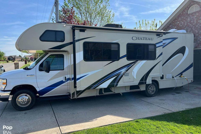 2019 Chateau 28E
