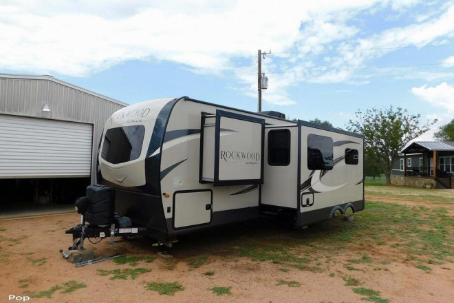 2021 Rockwood Ultra Lite 2606WS