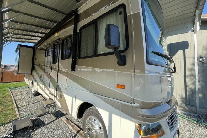 2009 Bounder 35E