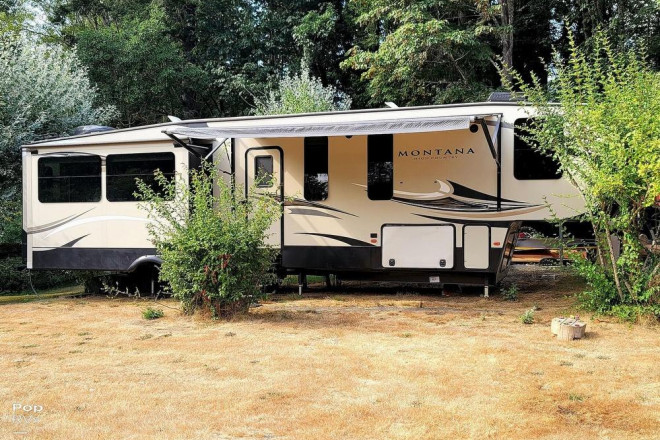 2017 Montana High Country 370BR