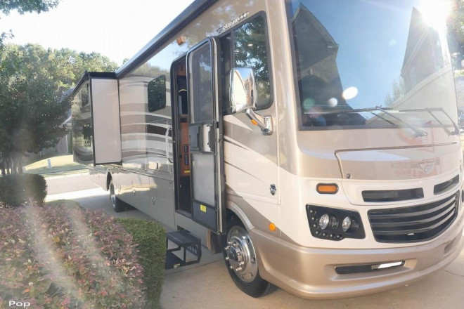 2017 Bounder 36H
