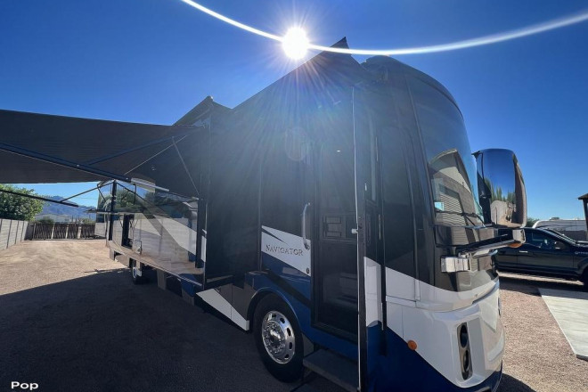 2017 Navigator 38F