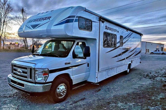 2021 Sunseeker 3050S