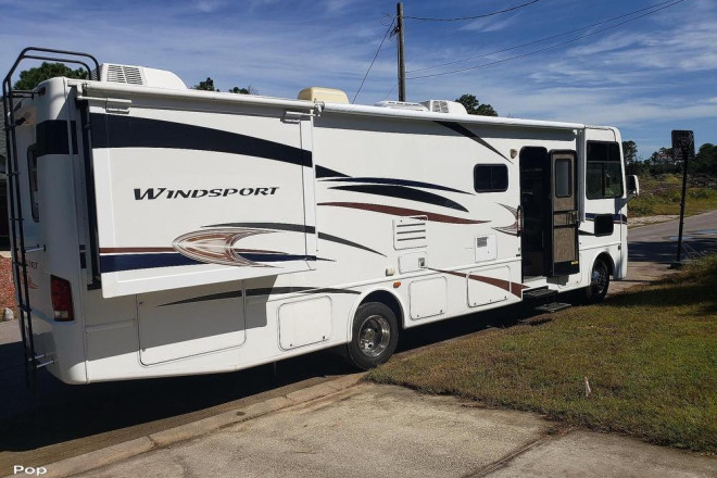2013 Windsport 32A