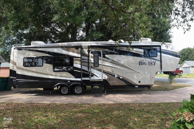 2013 Big Sky 3800RE
