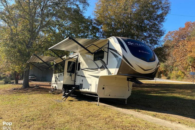 2021 Solitude S-Class 3740BH-R
