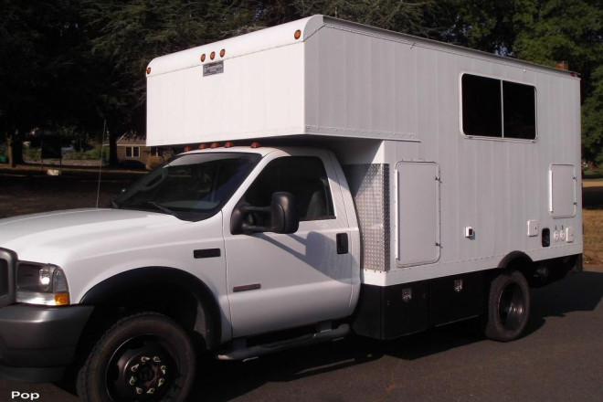 2004 Other F550 Box Truck 4WD