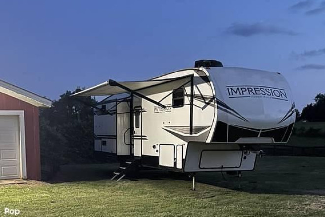 2019 Impression 3000RLS