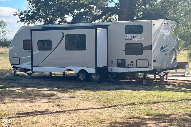 2019 Freedom Express Ultra Lite 292BHDS