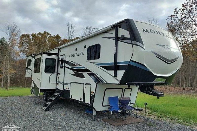 2021 Montana 3791RD