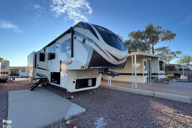 2021 Solitude 390RK