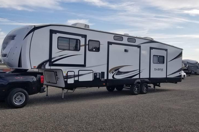 2022 Sabre Cobalt 37FLH