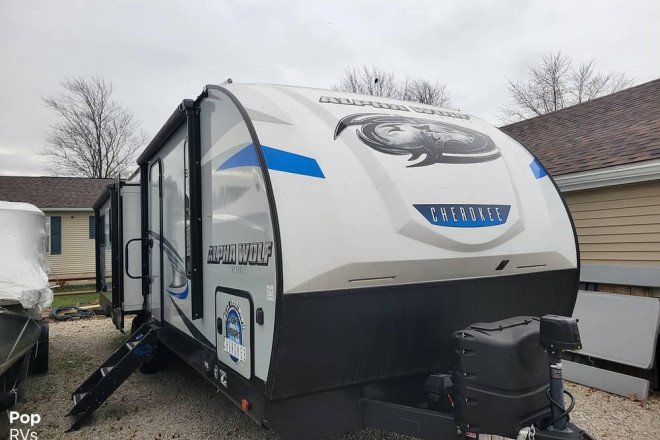 2020 Alpha Wolf 26RL-L