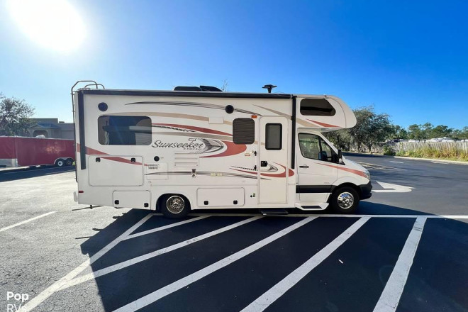 2016 Sunseeker MBS 2400S