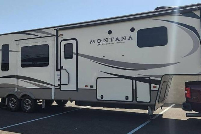 2019 Montana 3791RD