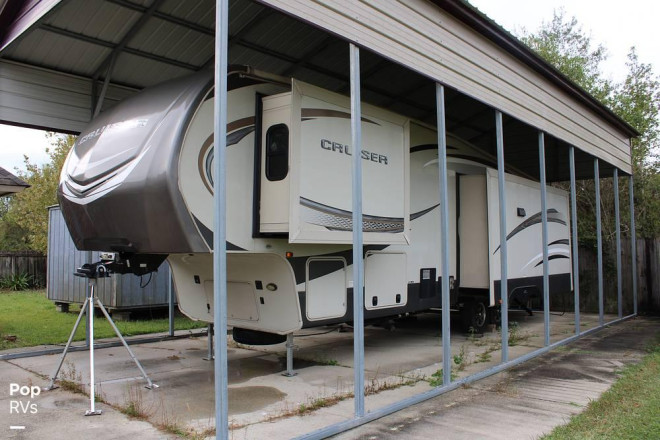 2016 Cruiser M-322RL