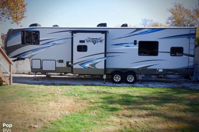 2018 Vengeance 348A13