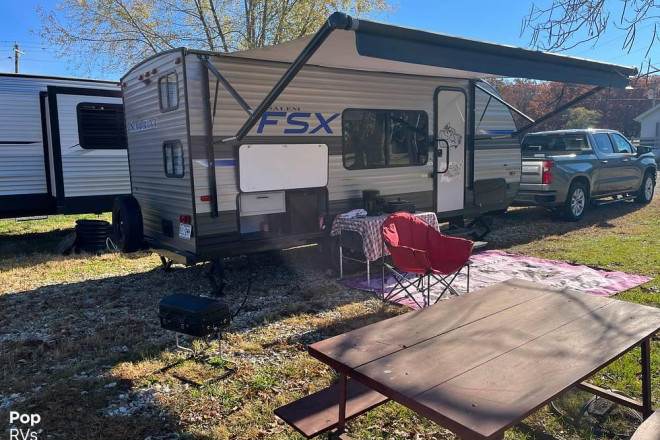 2021 Salem FSX 179DBK