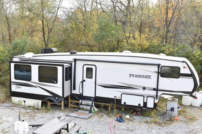 2021 Phoenix 30BH