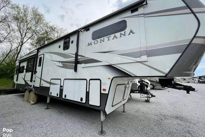 2021 Montana 3780RL