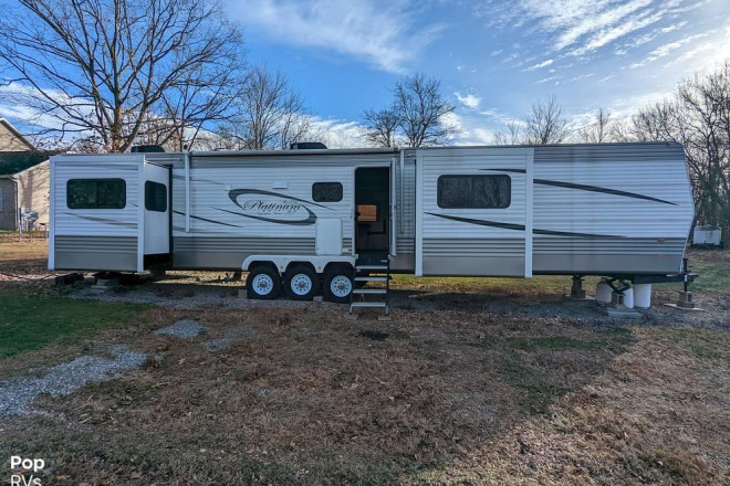 2019 Platinum 46 PM