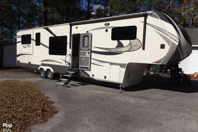 2017 Solitude 375RES