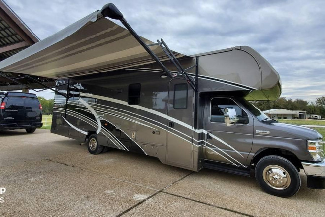 2022 Minnie Winnie 31K