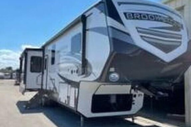 2021 Brookstone 398MBL