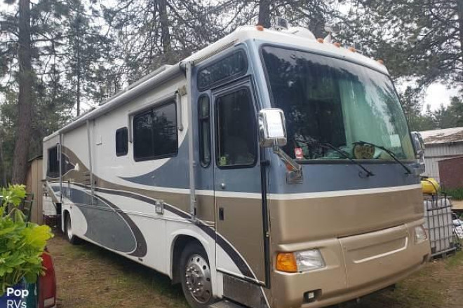 1999 Scenic Cruiser 8381