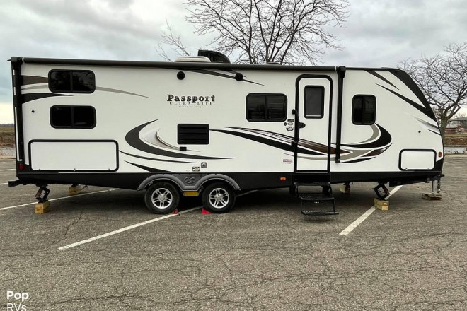 2019 Passport 2670BH
