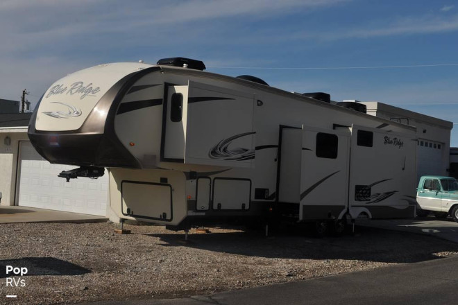 2016 Blue Ridge 3780LF