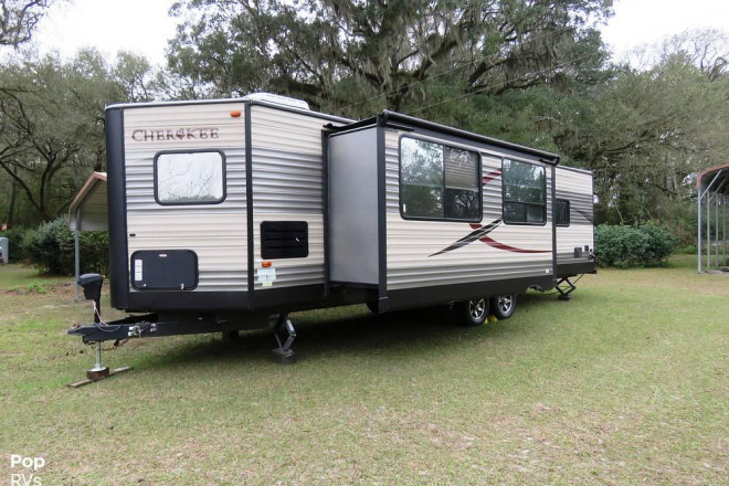 2016 Cherokee 274VFK Limited Edition