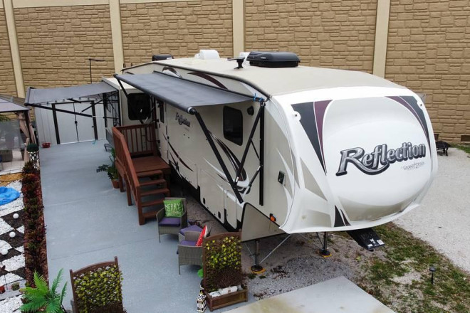 2017 Reflection 367BHS