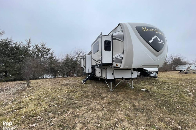 2021 Mesa Ridge MF376FBH