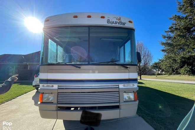 1998 Bounder 34J