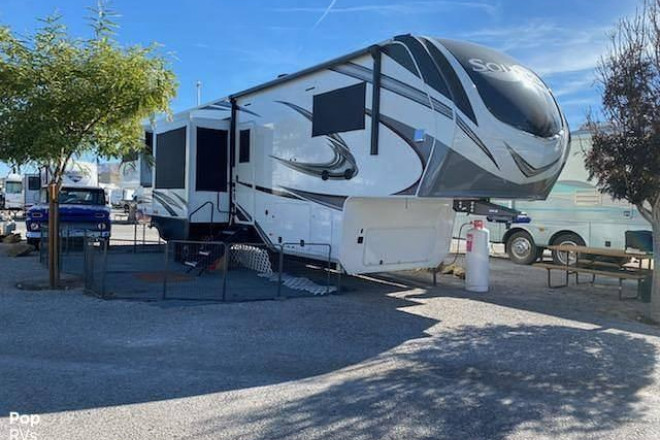 2021 Solitude 375RES