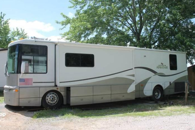 2002 Ultimate Advantage 40J
