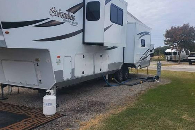 2021 Columbus Compass 383FBC