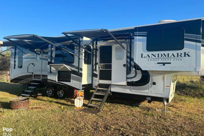 2016 Landmark 365 Madison