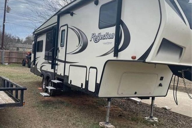 2018 Reflection 303RLS