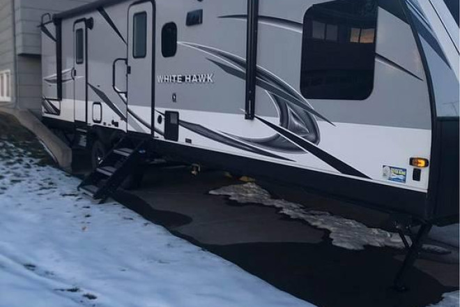 2021 White Hawk 30FLS