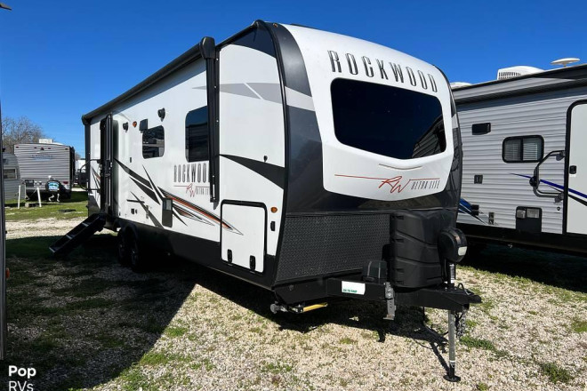 2022 Signature Ultra Lite 2606WS