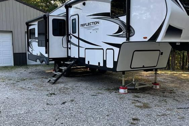 2022 Reflection 303 RLS