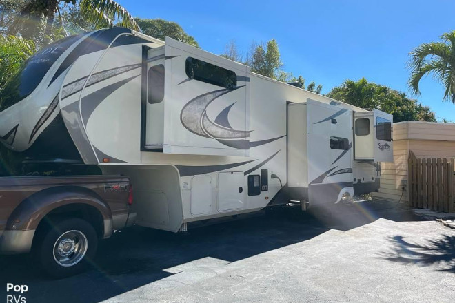 2019 Solitude 375RES