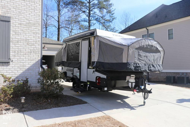 2022 Viking Epic 2108ST